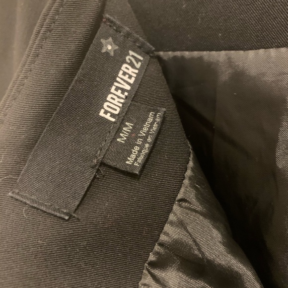 Forever 21 Black knee length skirt size medium - Picture 2 of 5